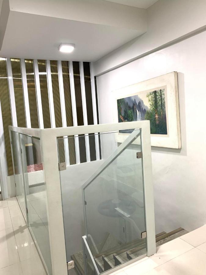 2 Bedroom Condo Unit With City And Mountain View Cebú Exterior foto